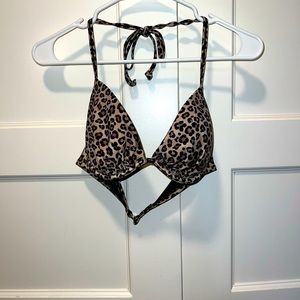 Cheetah print swimsuit top from H&M.